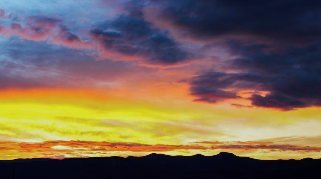 The hills of the Manti La-Sal National Forest in Central Utah with the sunset.
#Trovember #trovember #trover