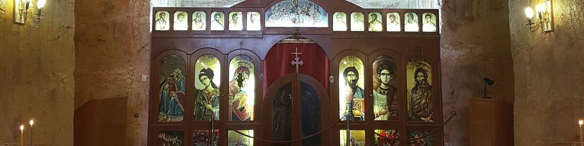 In a town as hot and dry as Coober Pedy it makes sense to seek refuge underground. This little mining town north of Adelaide on the way to Alice Springs is a must see for anyone seeking opals and... flys.
#stunningstructures