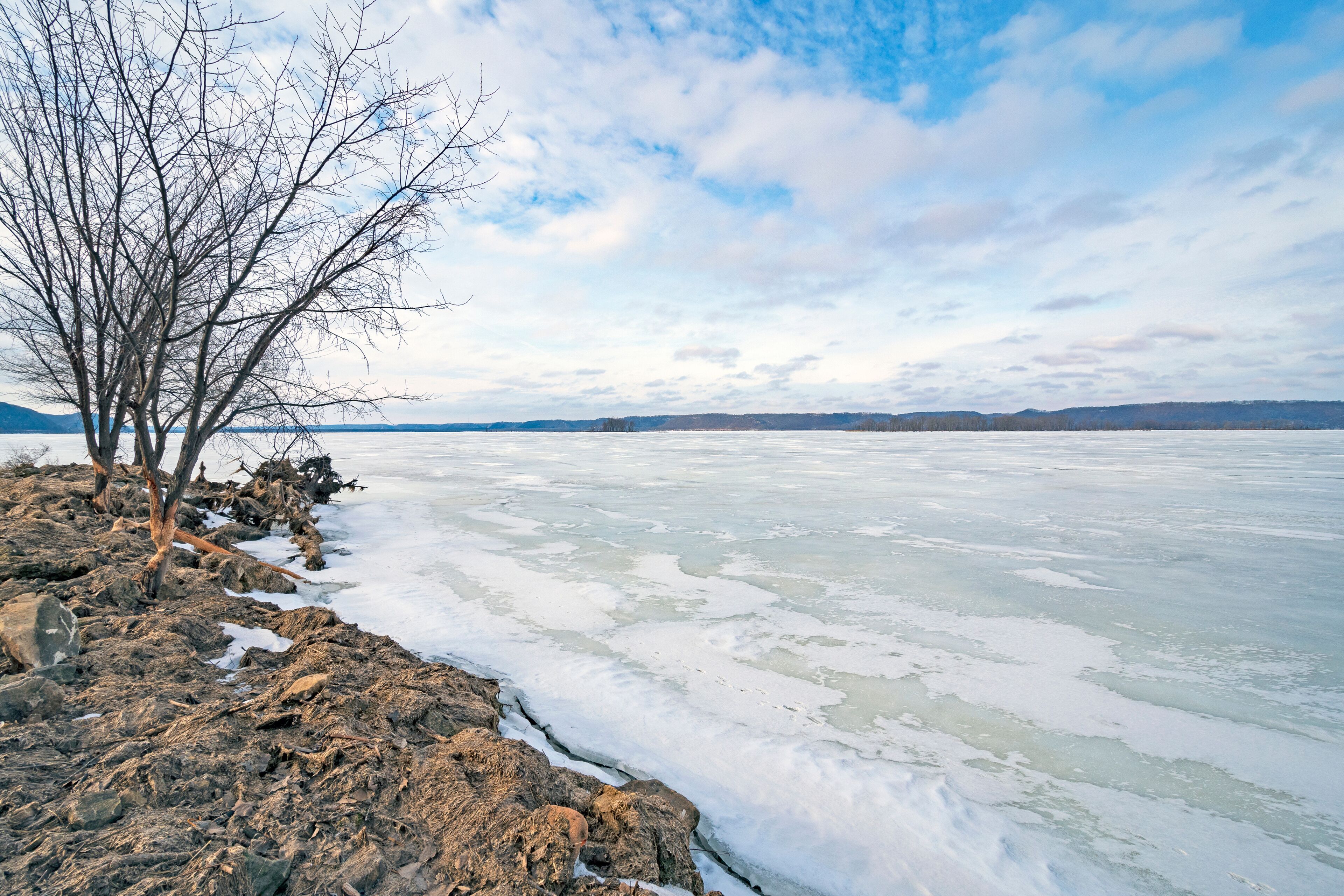 Frozen Rvier in the Upper Midwest