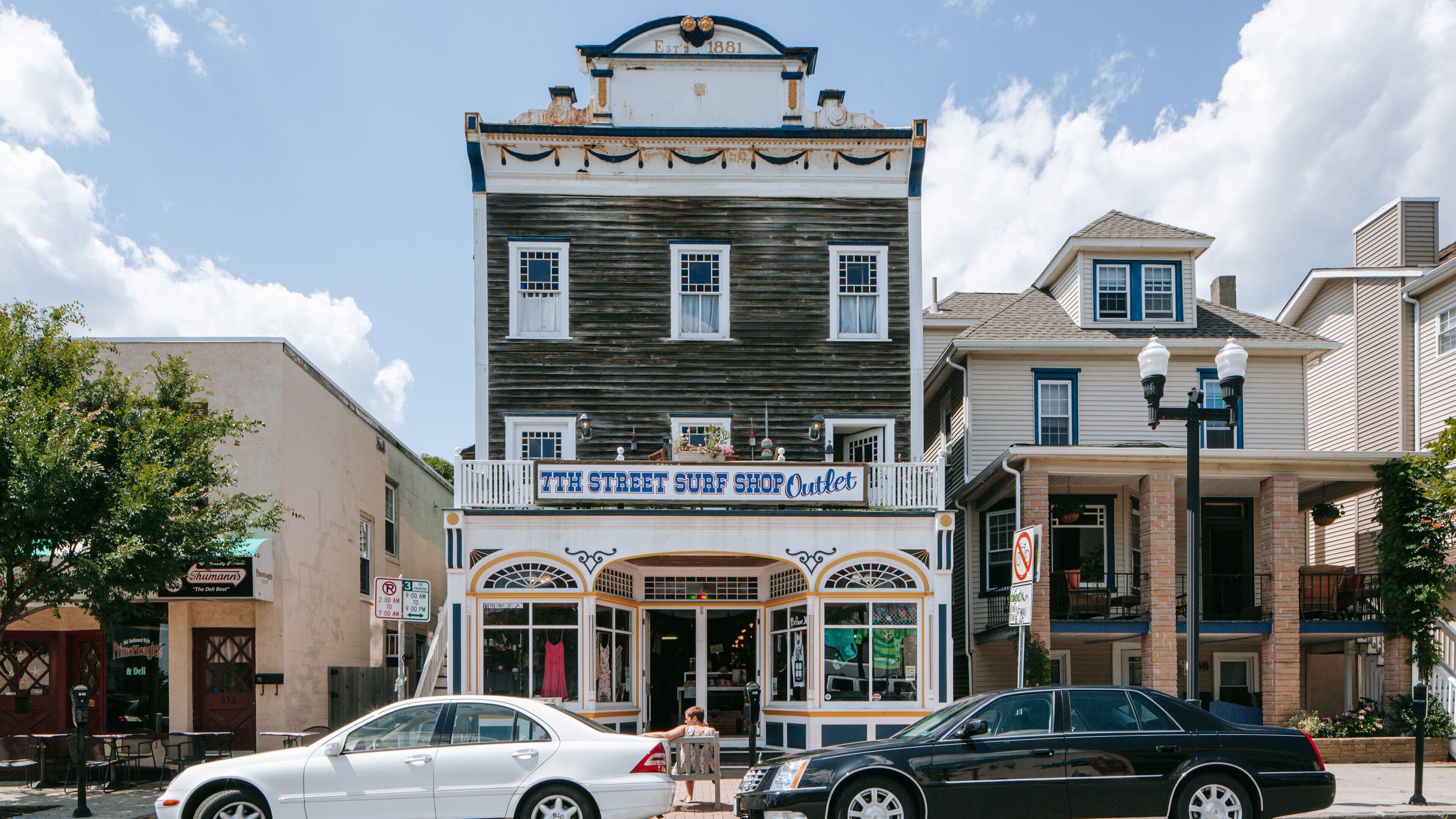 Ocean City showing signage