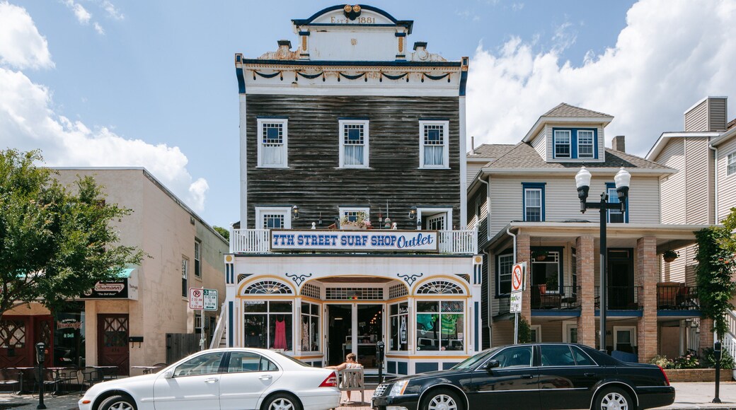 Ocean City showing signage