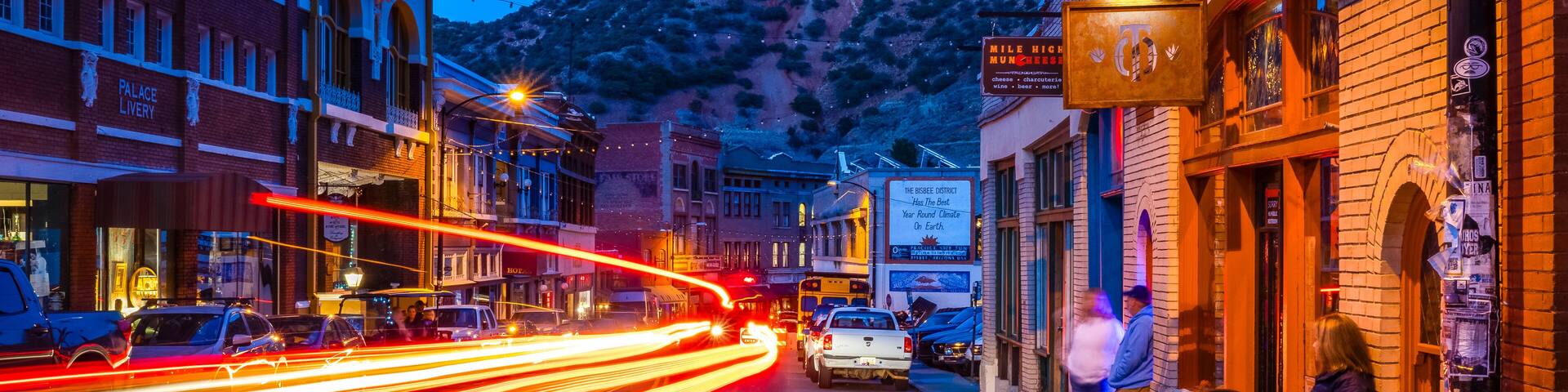 Bisbee, a historical mining town in South-Eastern Arizona, America, USA. A small town founded in 1880 with amazing old buildings, architecture and a fun travel destination.