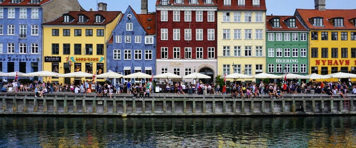 Nyhavn is hardly an original discovery, but if you walk on the other side of the canal you get less crowds and better views!
#lifeatExpedia
#Copenhagen
#citybreak
#Nyhavn