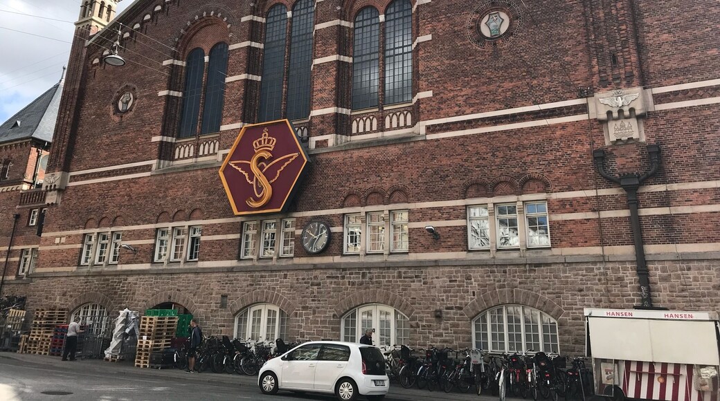 The station looks so beautiful