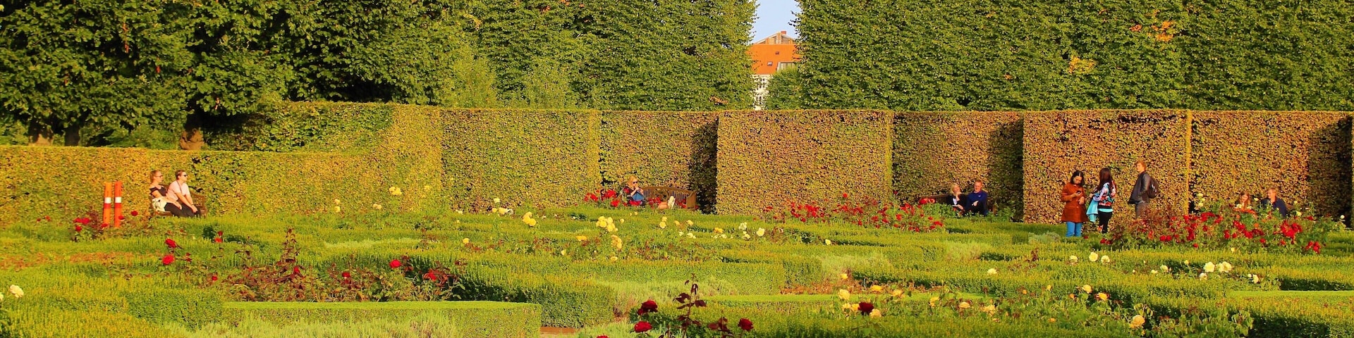 Established in the early 17th century as the private gardens of King Christian IV's Rosenborg Castle, the park also contains several other historical buildings, including Rosenborg Barracks, home to the Royal Guards, as well as a high number of statues and monuments. It is the oldest and most visited park in central Copenhagen! And it was a really lovely visit!
I took this photo on August 29, 2018.