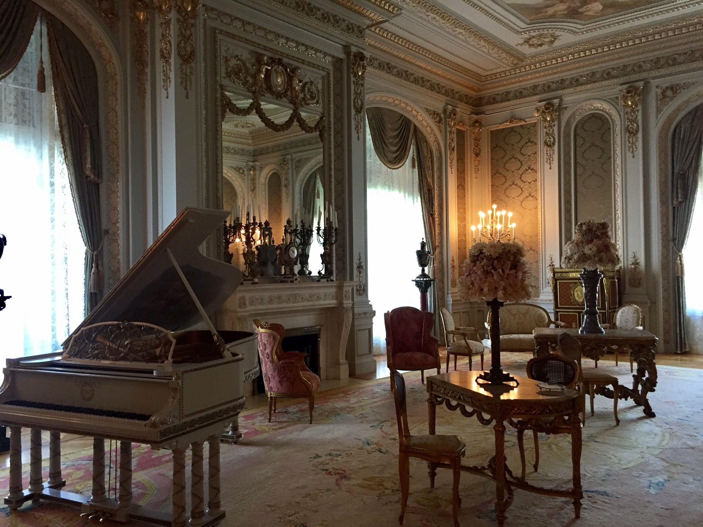 The Ladies Drawing room at Whitehall. 