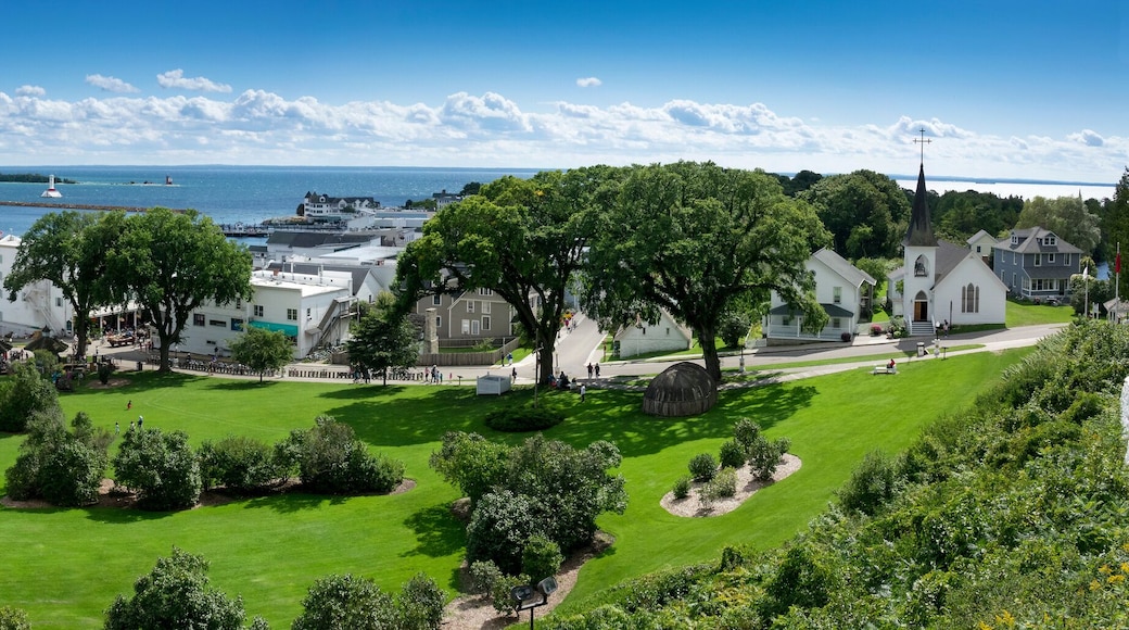 ฮับบาร์ดส์แอนเน็กซ์