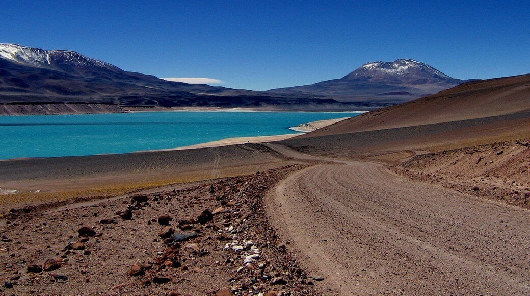 Our acclimatization stop at 4.400m before climbing Ojos del Salado. One of the most extraordinary places I´ve been to. #TroveOnTuesday #BVSBlue #GreatOutdoors