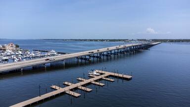 Bradenton Green Bridge over Manatee County River