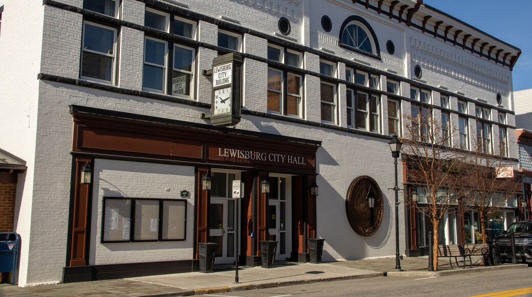 Lewisburg City Hall in Lewisburg, WV