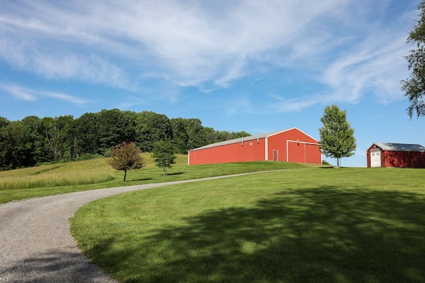 The scenery of Okehocking Preserve in the suburb of Philadelphia in summer, Newtown Square, Pennsylvania, USA