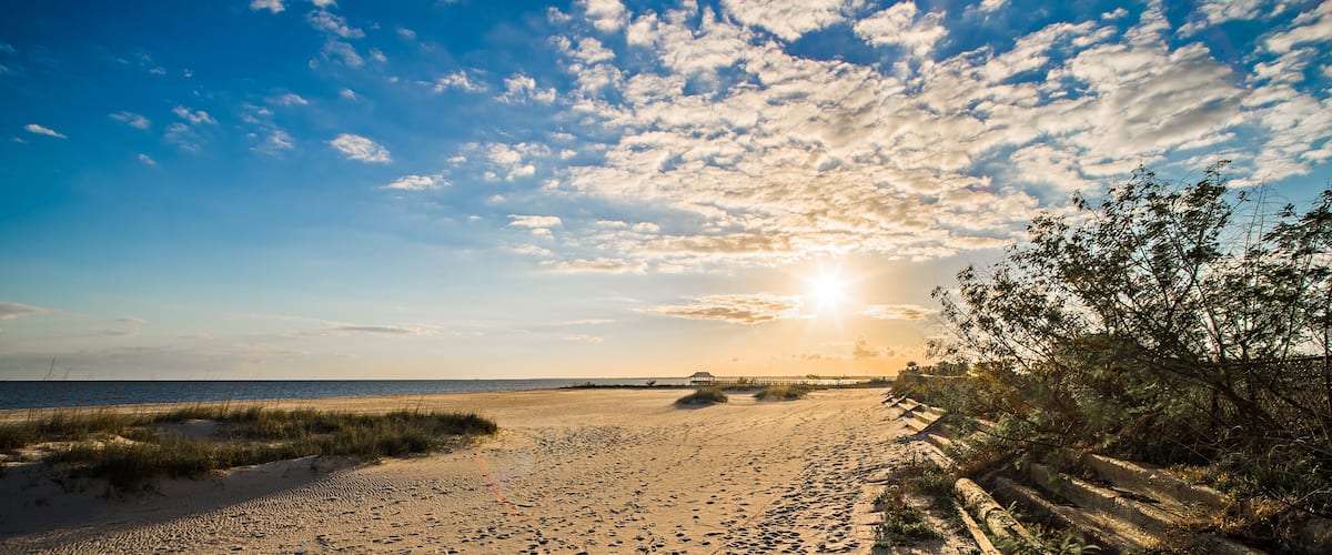 beach scenes on west boulevard in pass christian and henderson point; Shutterstock ID 628903721; purchase_order: SP-1269 HA 2018 Batch 1; Order: ; client: ; other: