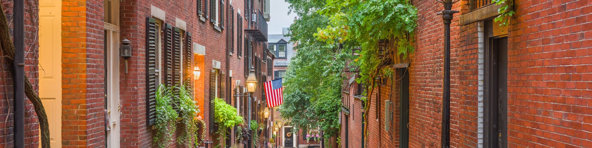 Acorn Street in Boston, Massachusetts