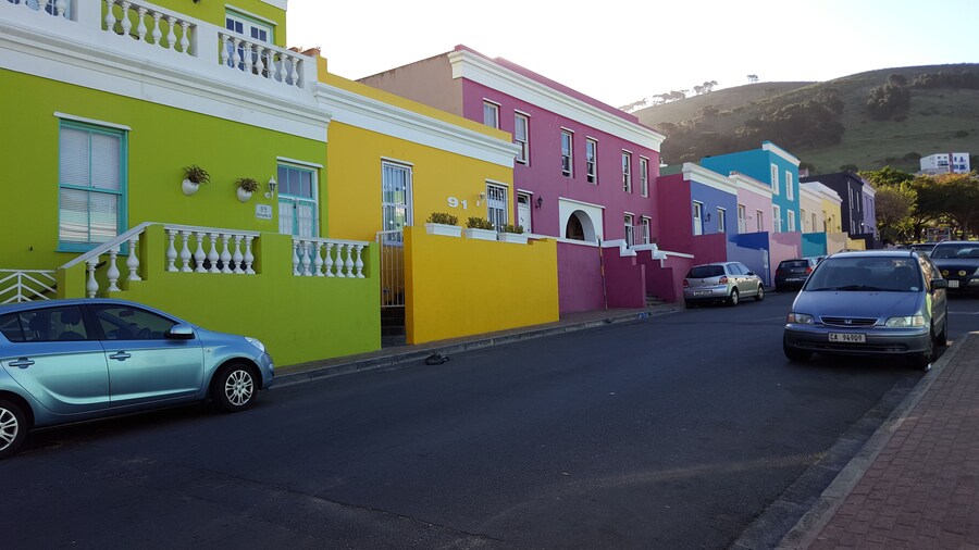 Life in technicolor
#bokaap #capetown #southafrica #trovember