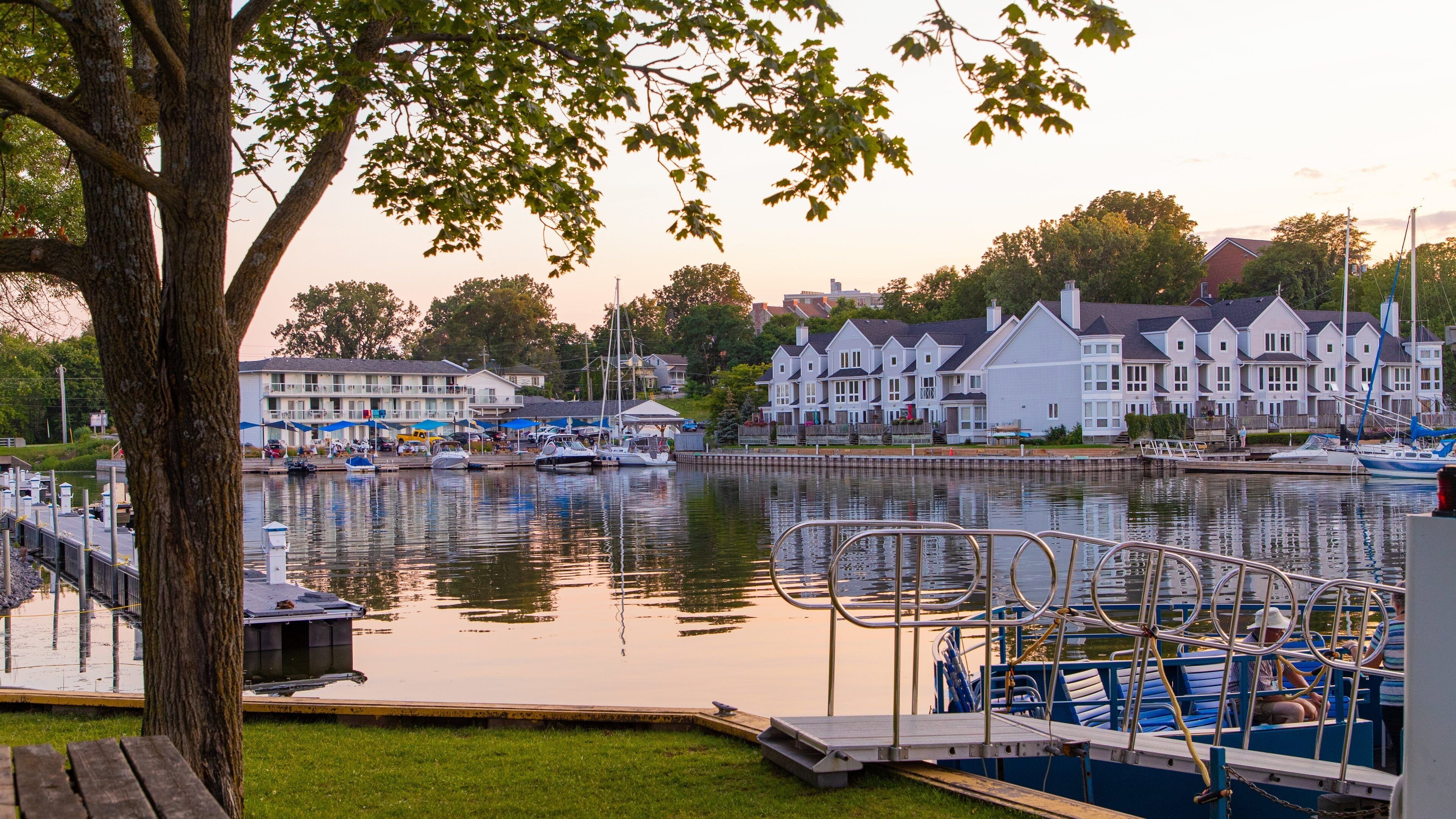 Picton which includes a sunset