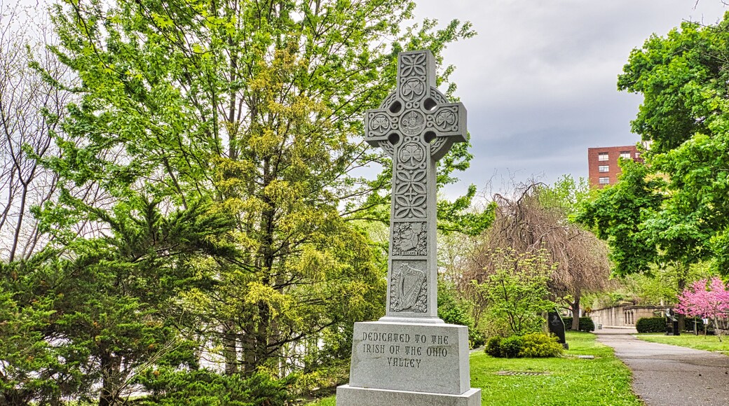 Memorial Cross