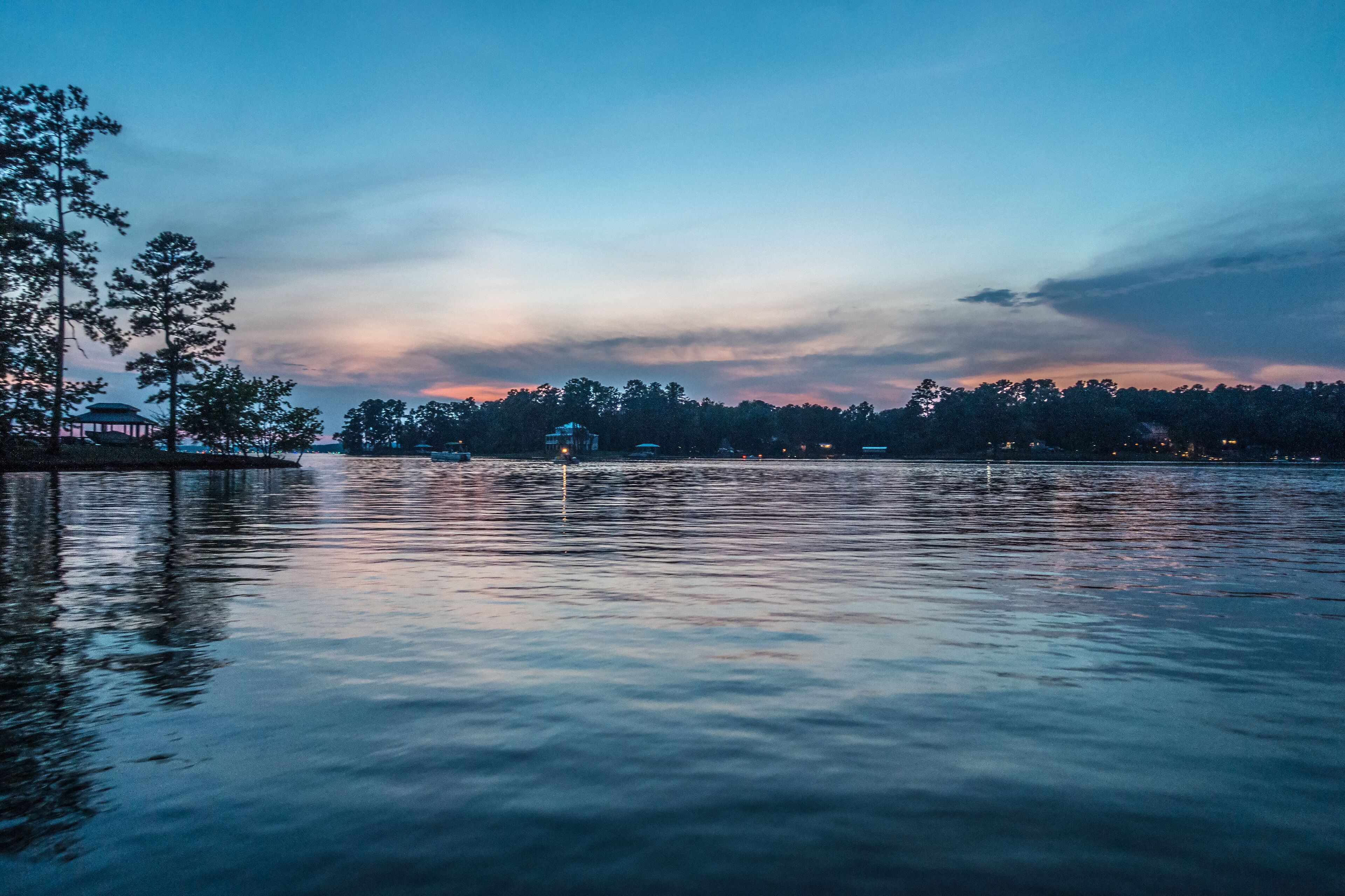beautiful scenes on lake wateree in south carolina