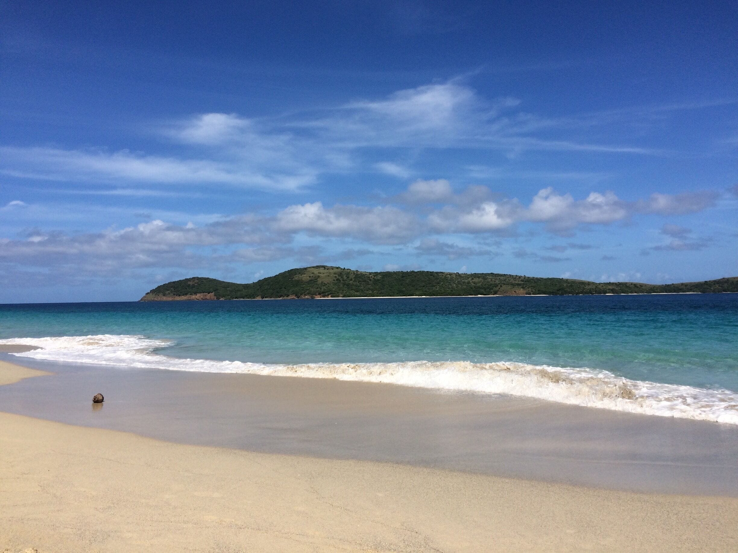 Zoni Beach #beachtips #puertorico #bornbackpacker