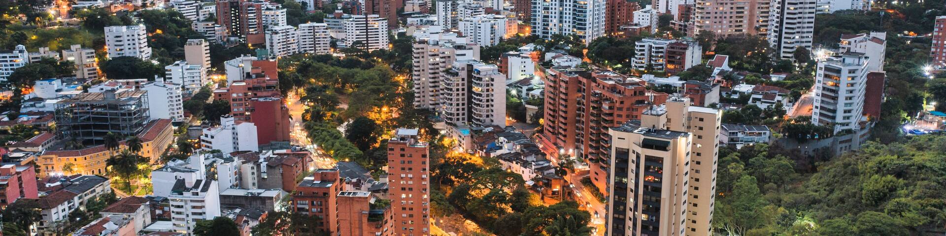 aérea sobre centro oeste de cali colombia