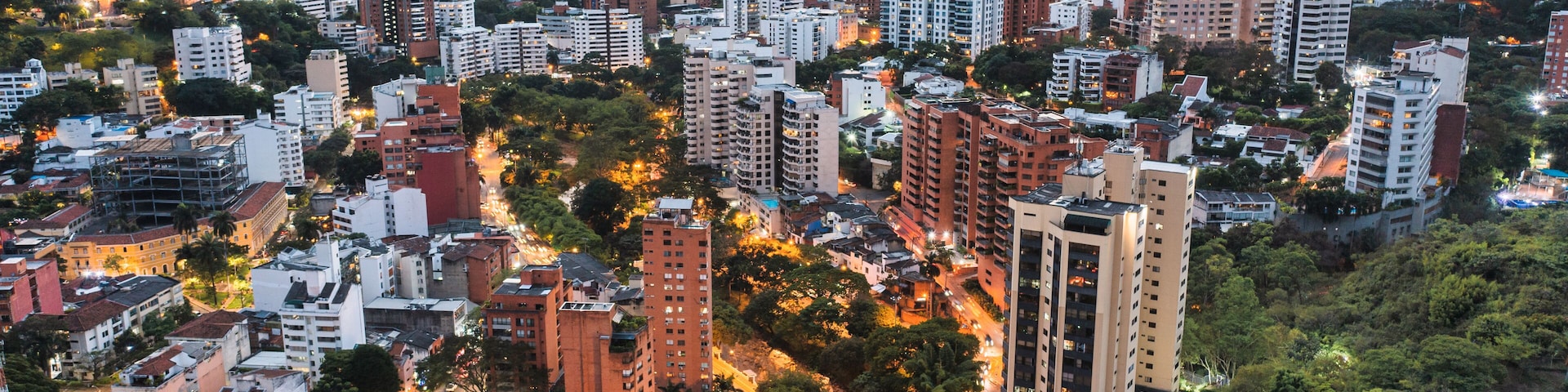 aérea sobre centro oeste de cali colombia