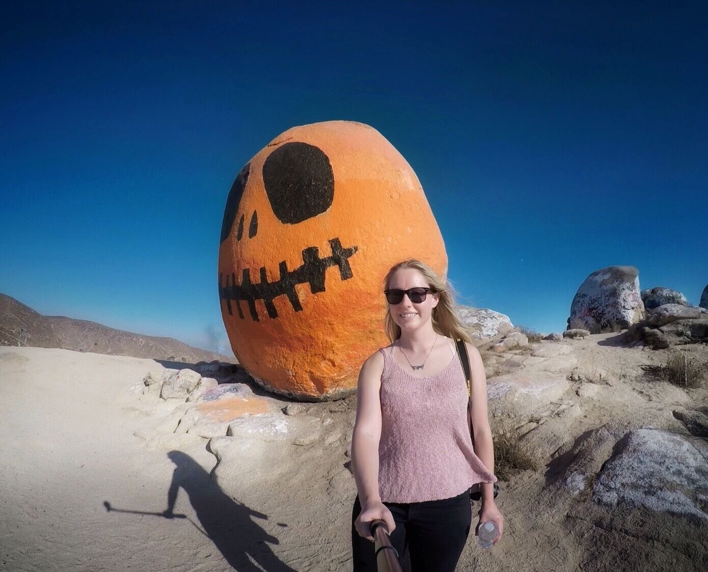 Last weekend  I hiked pumpkin rock in Norco. I never knew this was here after all the years I used to live around that area. Perfect little steep mile round trip hike before Halloween. #pumpkinrock #hiking #norco #optoutside