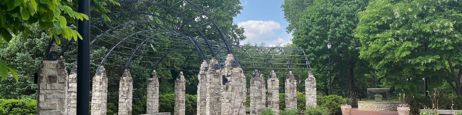 Ewing Manor