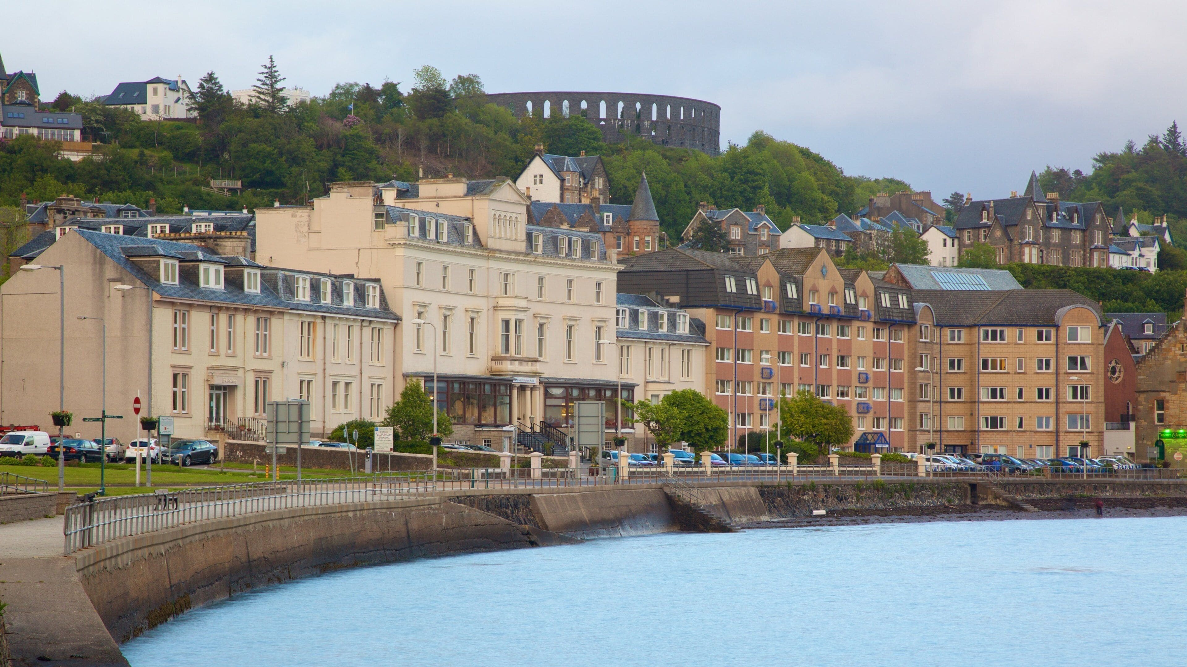 Oban which includes a coastal town