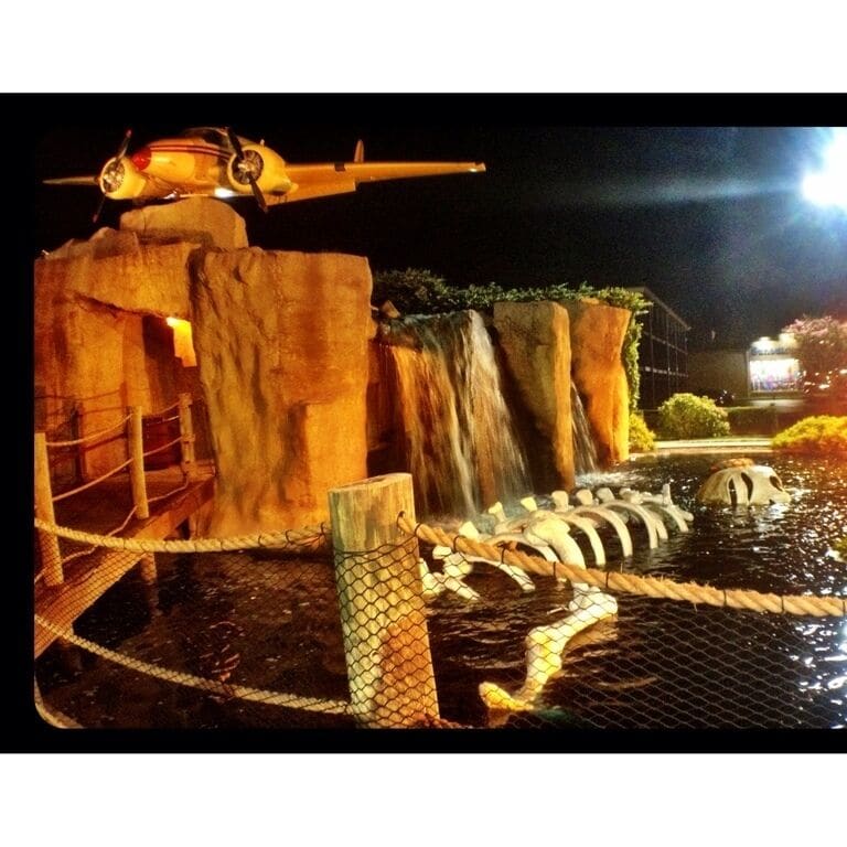 Mini golf. No Ocean City is complete without it. This place is fun with its pseudo-Indy treasure-hunting theme. 