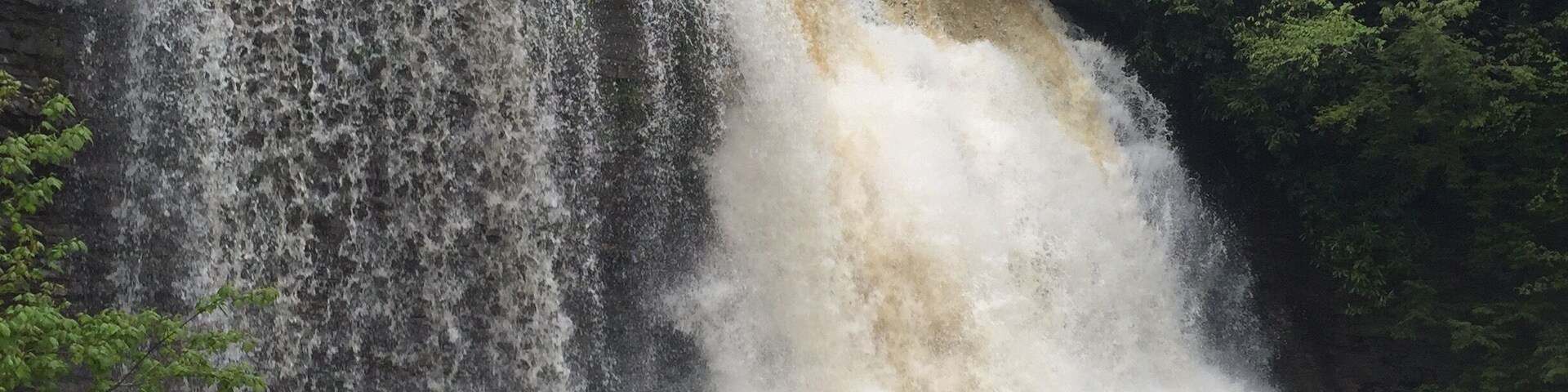 By far one of my favorite waterfalls.. Maryland only has a few and this one tops them all.. short hike