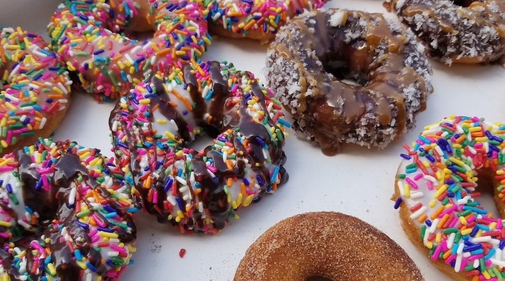Best donuts around. Stop in if you have a sweet tooth!
#LIKEALOCAL
#YUMM