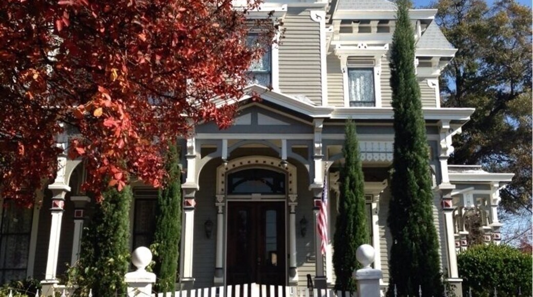 A fine example of Queen Anne style architecture in Columbus, Georgia. This High Victorian mansion was built in 1881 by Confederate Colonel Joseph S. Garrett (Columbus merchant, postmaster, and planter).
The house was sold in 1910 to Osborn C. Bullock, a Columbus banker and business leader, whose family resided in the house until the death of his last surviving daughter, Margaret Bullock Schaefer in 1985.