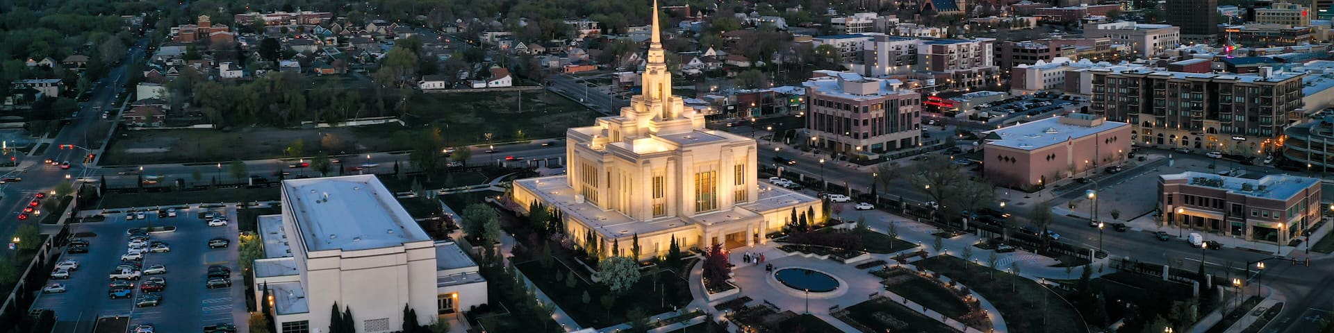 Ogden Utah mormon temple at night