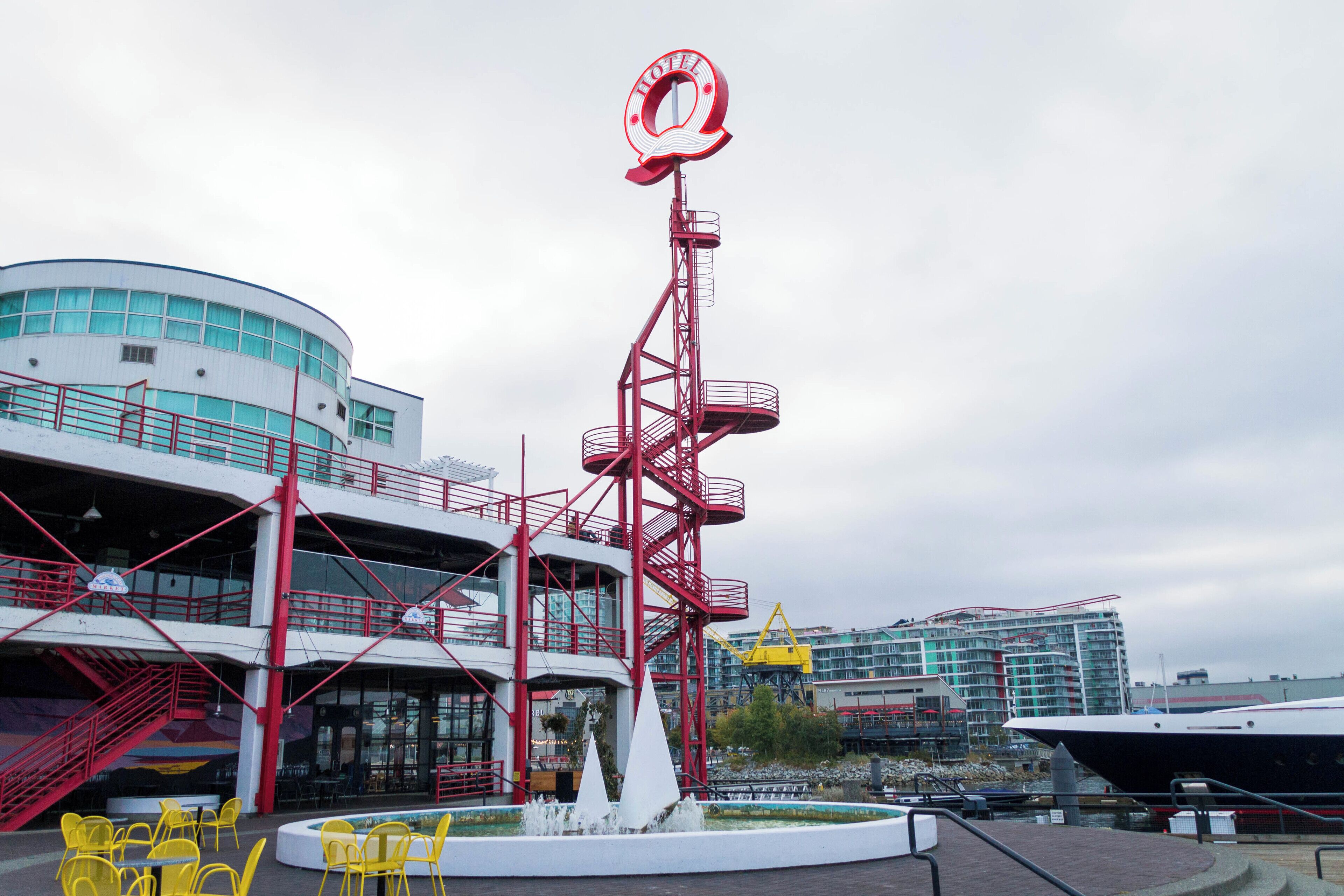 Quay market right after sunset