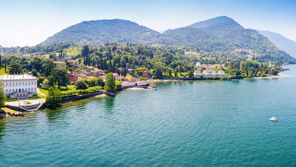 Bellagio - Loppia - Lago di Como (IT) - Villa Melzi e Villa Trivulzio con parco - Vista aerea