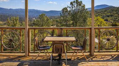 Outdoor table, valley and mountain range view in Yosemite, Oakhurst California
