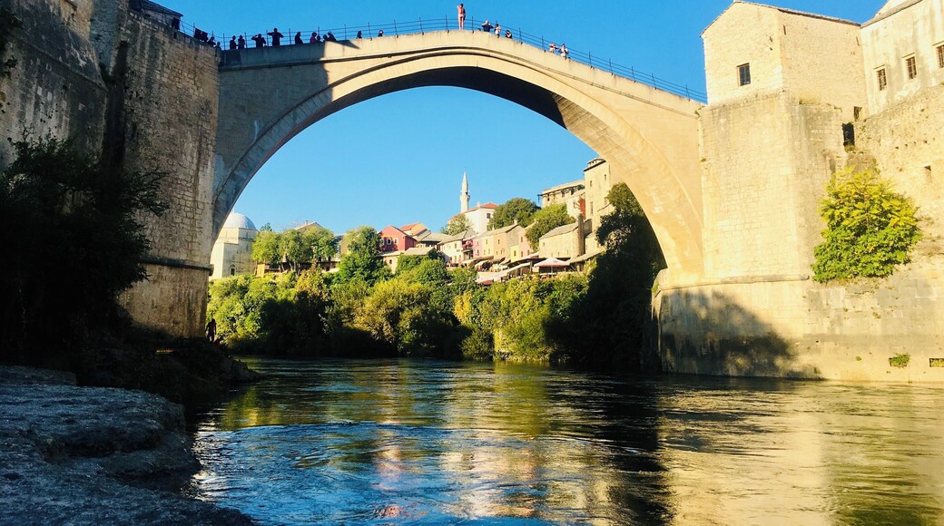 Shame for the tourist trap of jumping men...