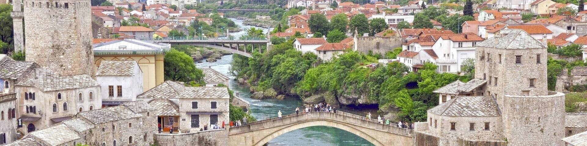 Še ena fotka starega dela mostarja, tokrat iz vrha mošeje ...
#Bosnia #Mostar #Bridge #Balkan