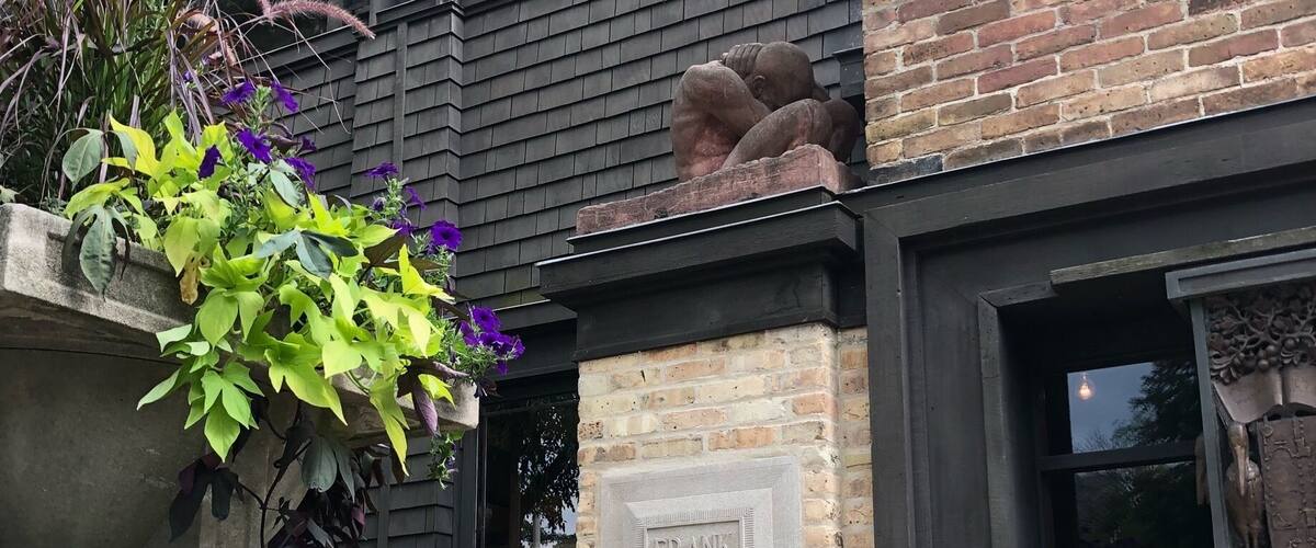 I think this may be my favorite house it’s well worth getting out of downtown Chicago to see