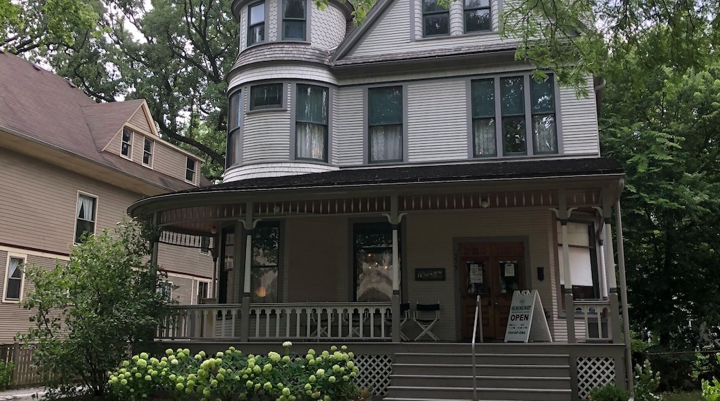 Make sure you check the location on google maps because I ended up At Hemingway’s Cleaners! When you actually find the house make sure you check the hours because it’s not opened until 1-5 pm most week days.