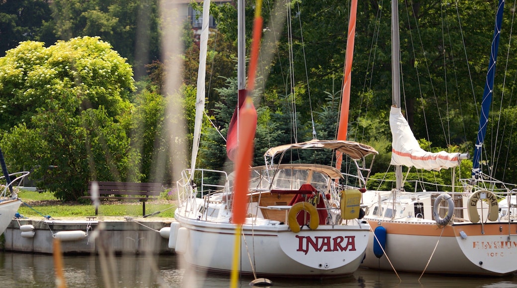 Oakville qui includes marina, voile et navigation