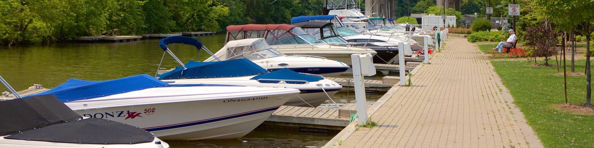Oakville showing a marina, boating and a river or creek
