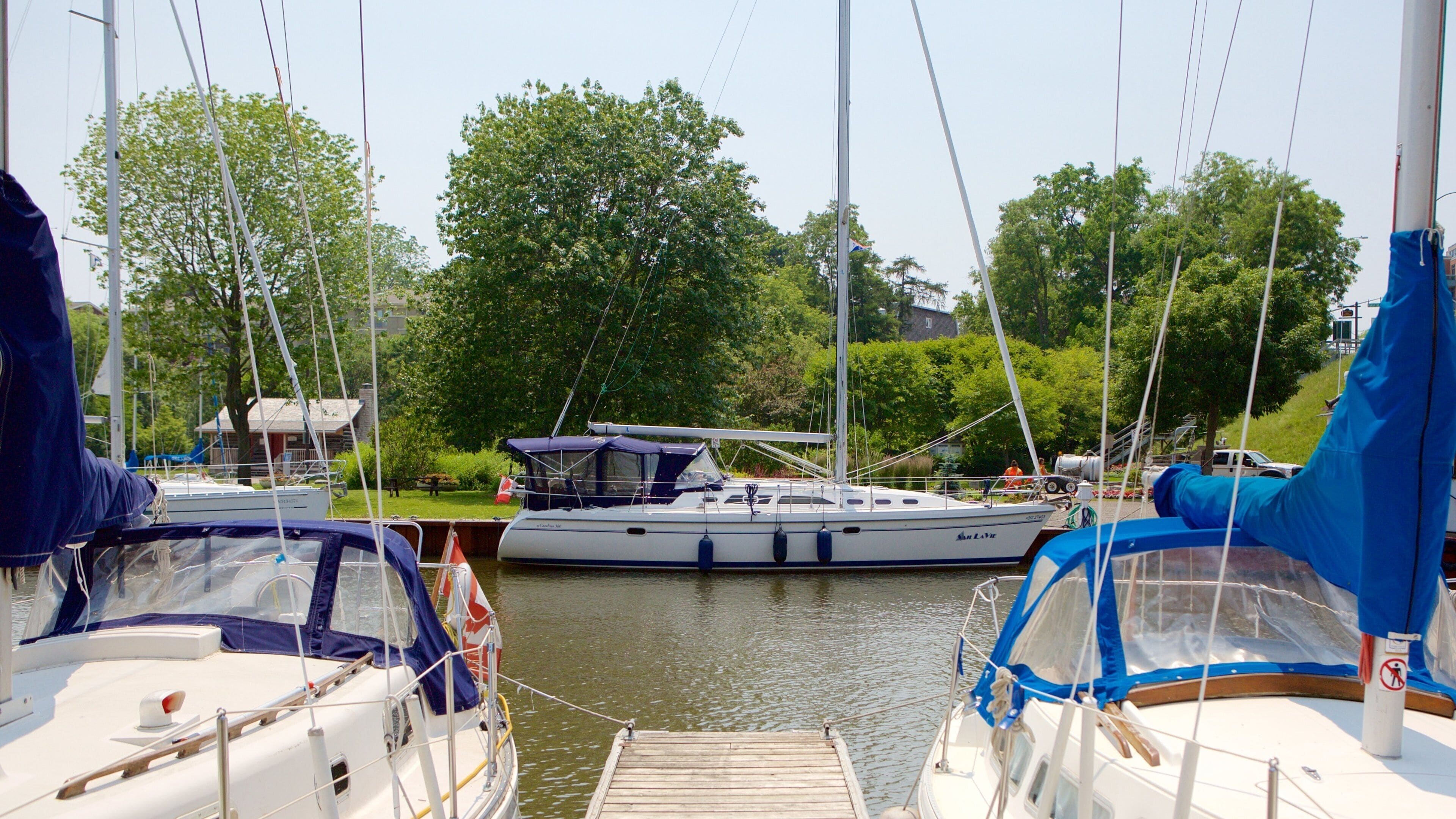 Oakville featuring a marina, boating and a river or creek