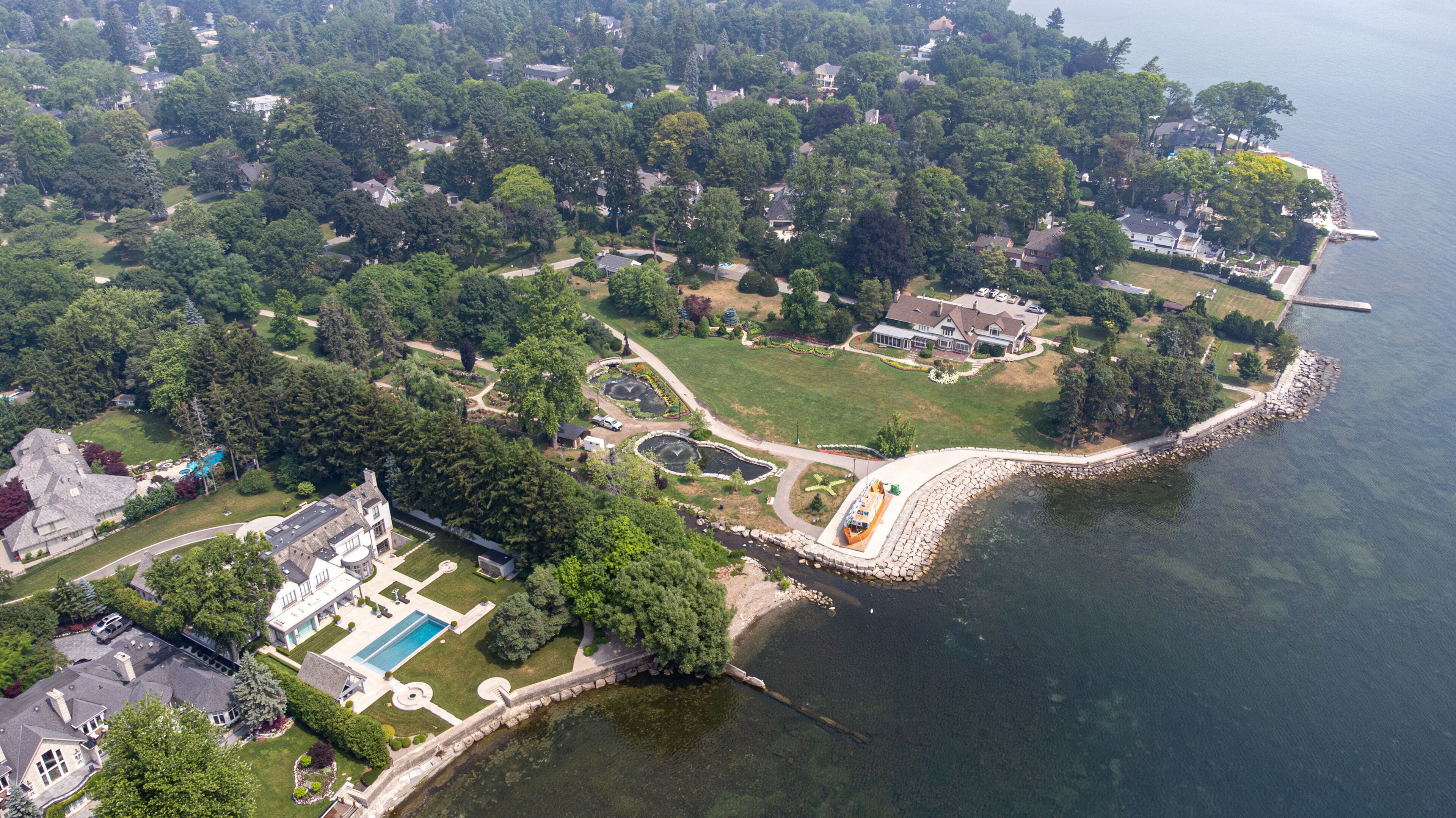 Aerial view of Gairloch Gardens in Oakville.