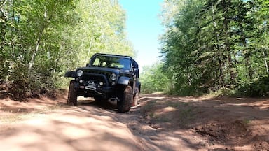Great trails right at the end of Copper Harbor