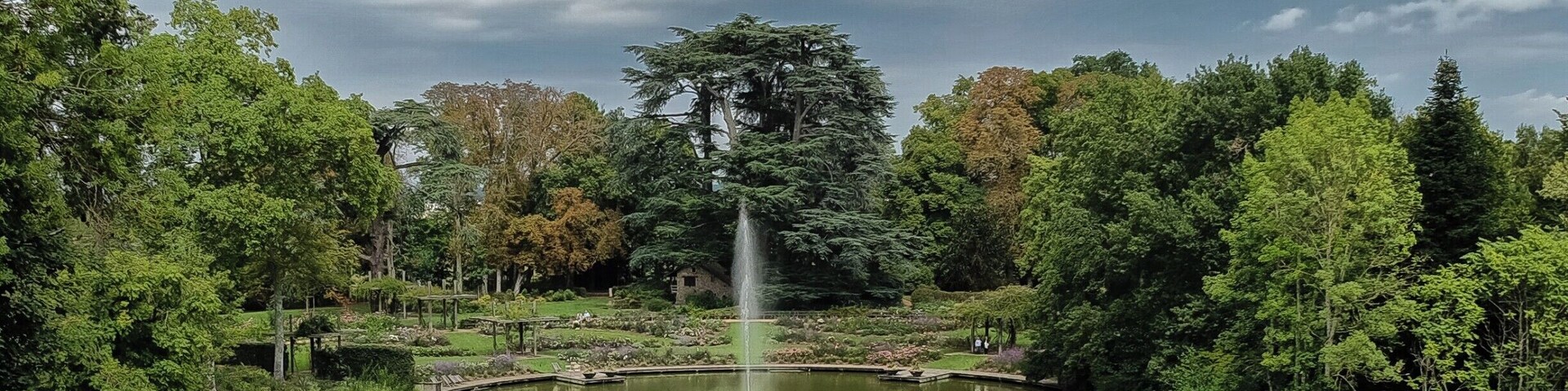 The Parc Floral de la Source is a French garden located at the south of the River Loire in the department of Loiret. (Wikipedia)
Address : Avenue du Parc Floral, 45100 Orleans, France
Beautiful gardens, mini zoo & butterfly house near Orléans, France. Great value and a great day out.