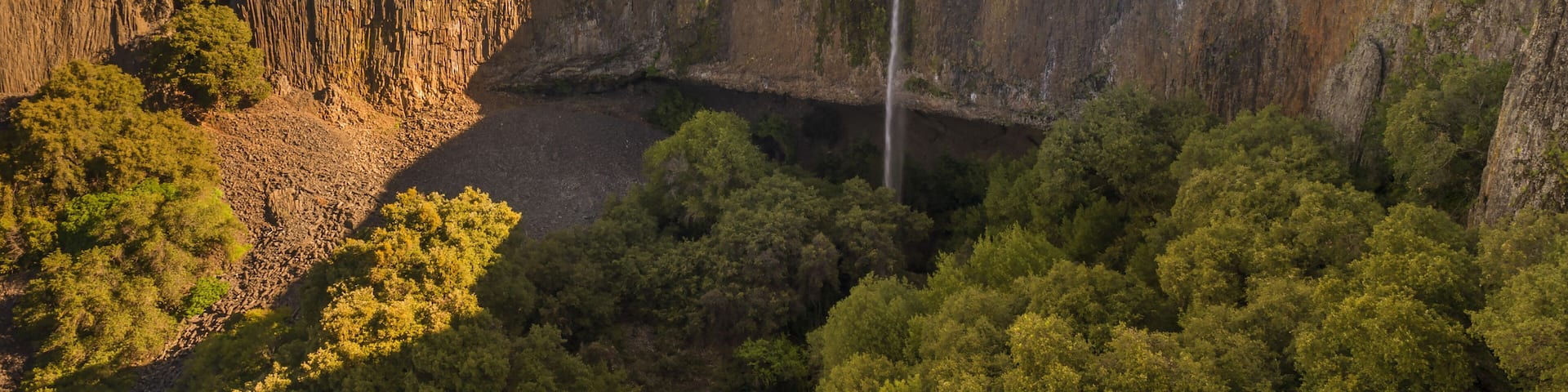 North Table Mountain Ecological Reserve, Oroville, California. An elevated basalt mesa with beautiful vistas of spring wildflowers, waterfalls, lava outcrops and a rare type of vernal pool.