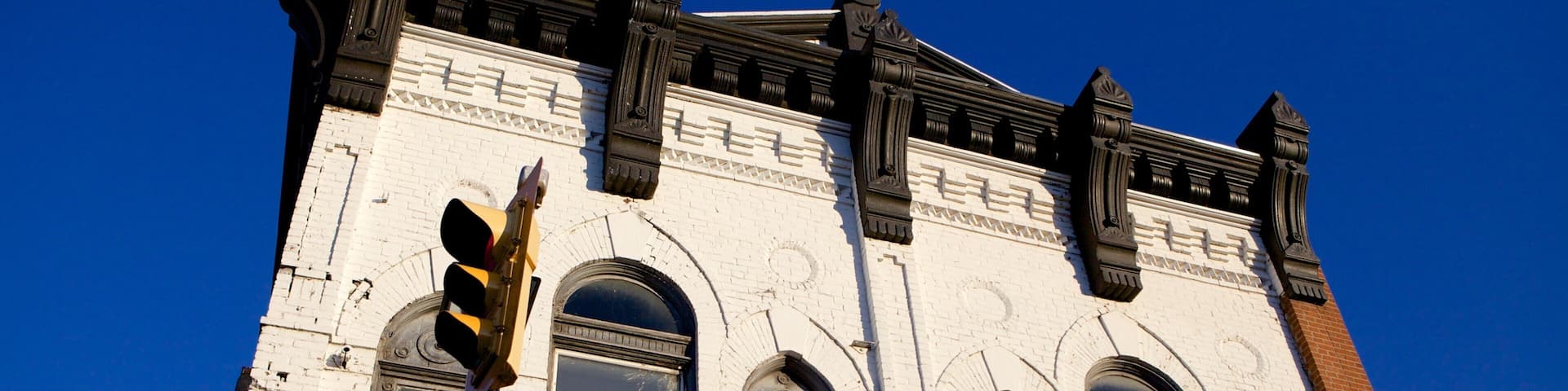 Orillia featuring heritage architecture