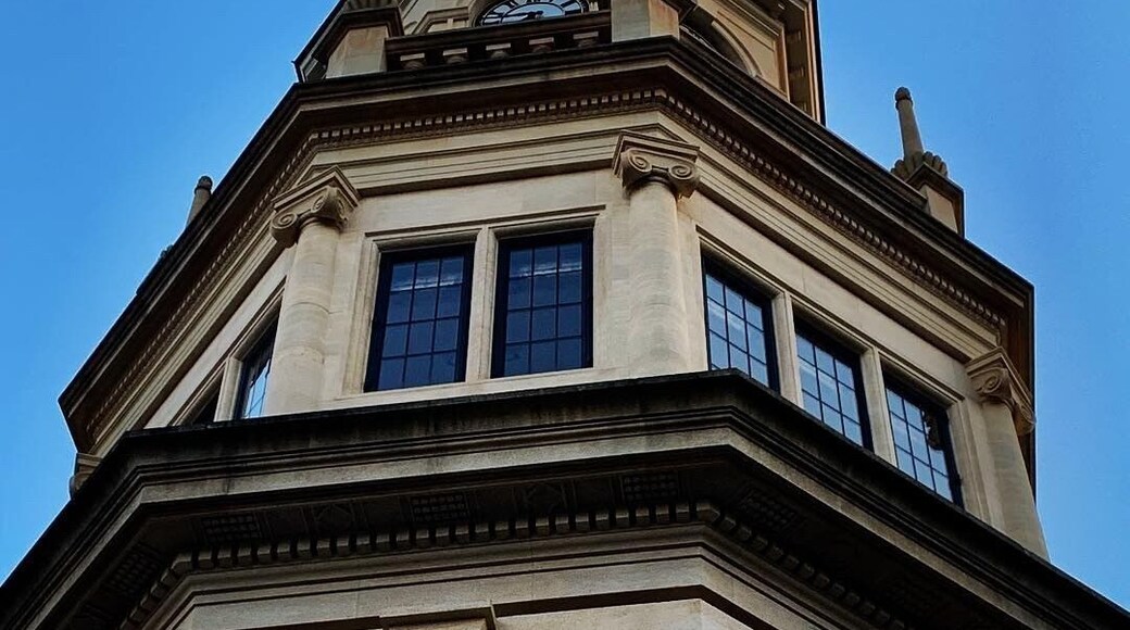 « Itâs later than you think... but itâs never too late » - Siew-Sngiem Clock Tower