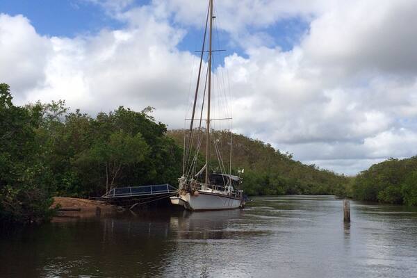 How some live!
Endeavour River #NationalPark in Cooktown, #Australia - about a year ago, just 3 weeks after Cyclone Ita ravaged the area.
Most of this park is accessible only by boat and that's how I was able to take this photo with my iPhone5s.
Took a little tin boat tour of the Endeavour River. Saw a wide variety of spectacular mangroves, a few boat wrecks and this moored yacht.
It was peaceful and undeveloped; the boat operator said that there were about 35 different species of mangrove.
If one is in #FarNorthernQueensland, the tour is worth taking and just 3 of us in the boat.
Unfiltered #iPhoneonly
#IloveaSunburntCountry
#roadtrip Cairns to Cooktown!