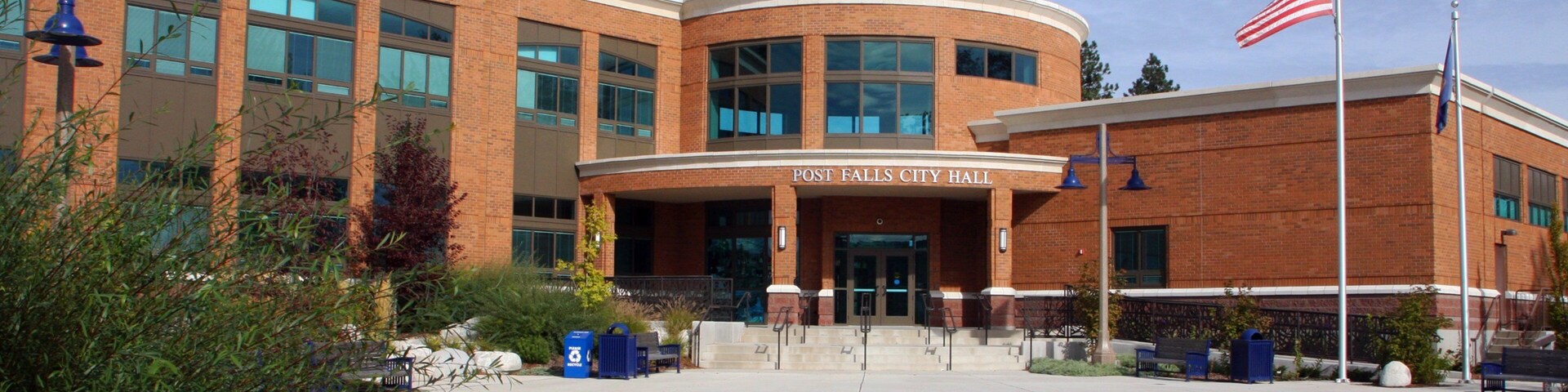 Post Falls que incluye señalización